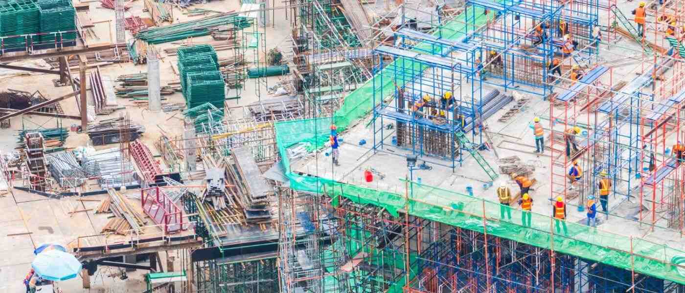 Cómo planificar permisos de trabajo en altura sin frenar la obra